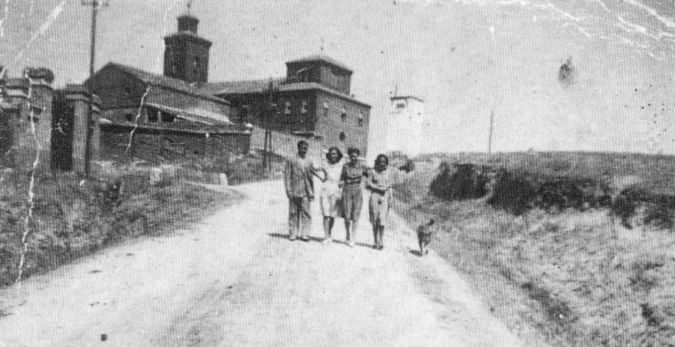 Foto antigua cuesta iglesia de Hortaleza