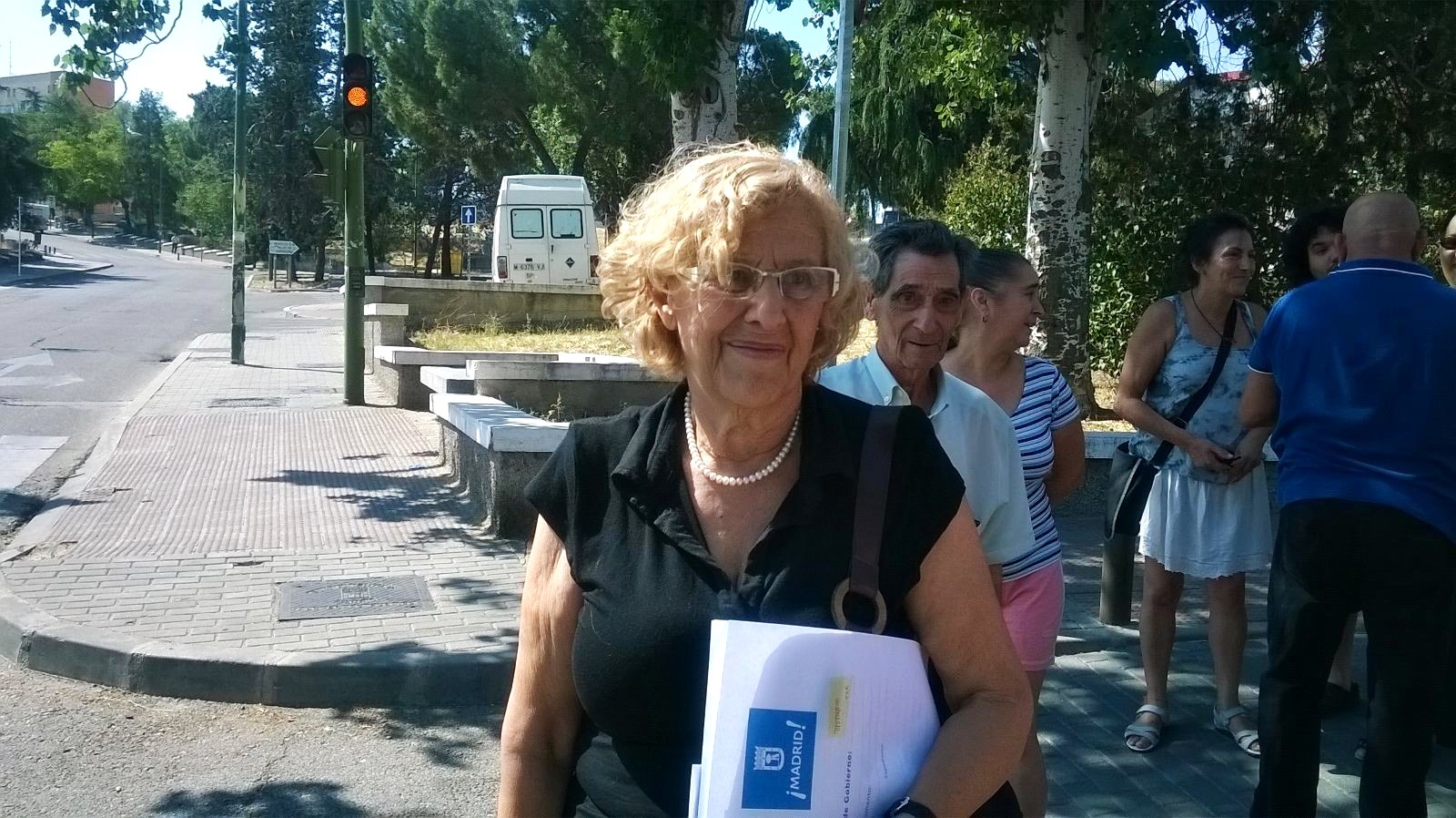 Manuela Carmena visita la UVA de Hortaleza