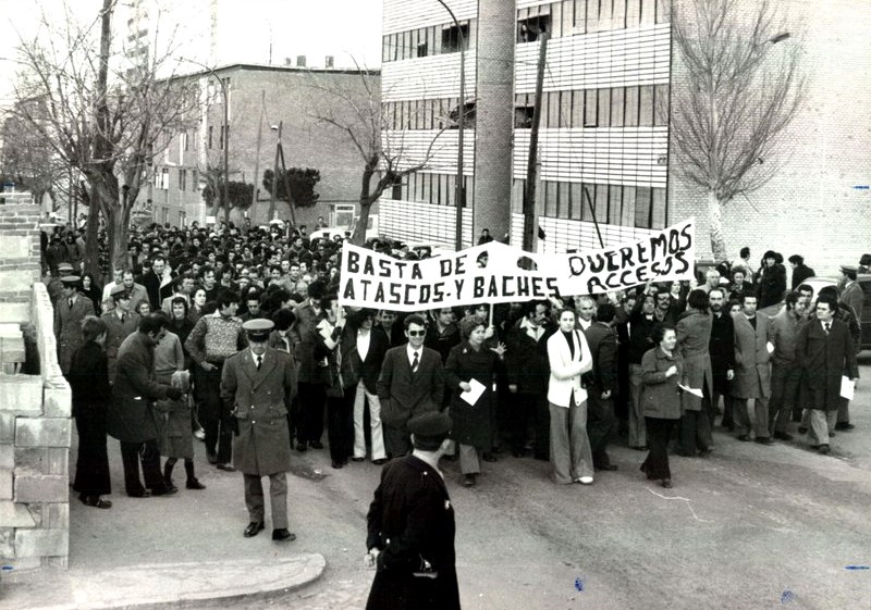 La primera manifestación tras la dictadura