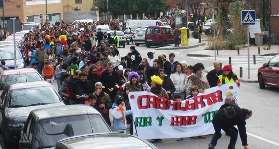 Manifestación en 2008 contra la privatización de la Cabalgata de Hortaleza.