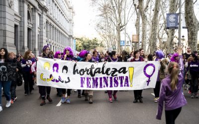 Las mujeres de Hortaleza se suman a la Cadena Feminista