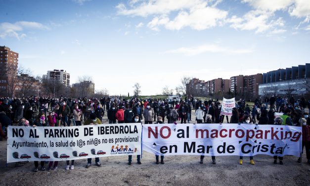 El Ayuntamiento impone el aparcamiento de Mar de Cristal