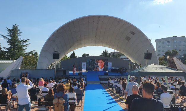 Reconocimiento a la labor de los centros escolares de Hortaleza durante la pandemia