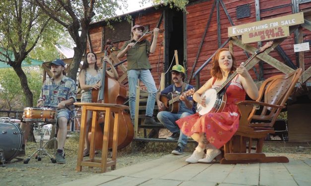 Las Noches del Huerto: conciertos de Lolbe y Kinfolks