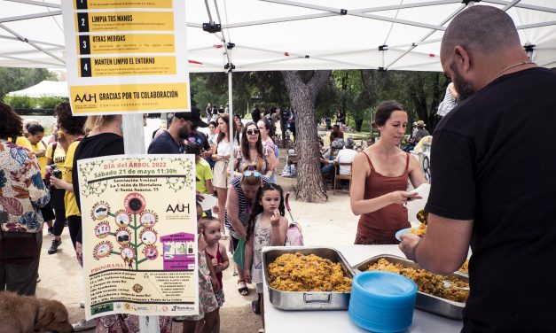 Las fiestas vecinales vuelven a las calles del distrito