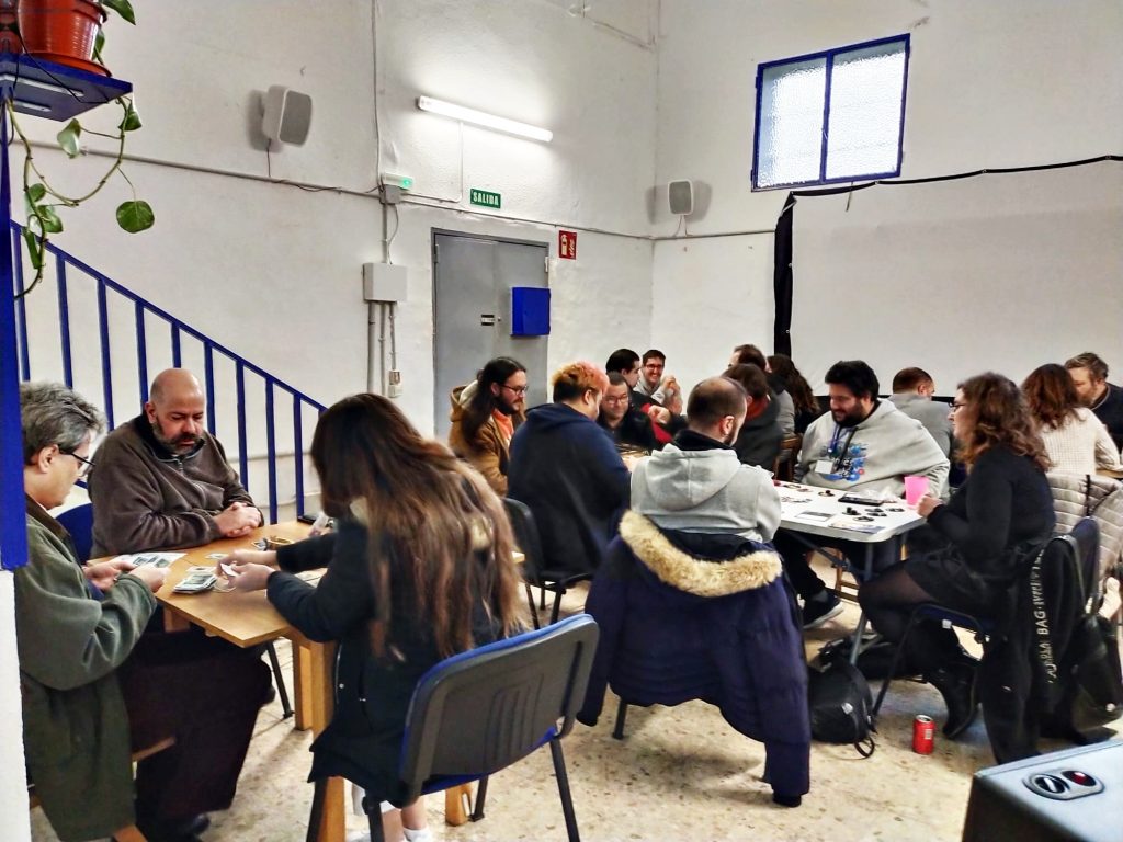 Tarde de juegos de mesa y rol en San Lorenzo 3 juegos de mesa y rol en San Lorenzo