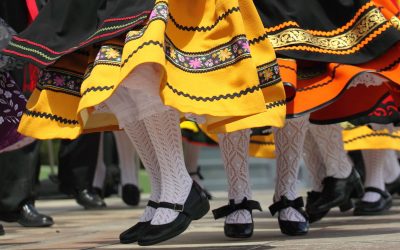 Baile tradicional ibérico en el Espacio Pegaso