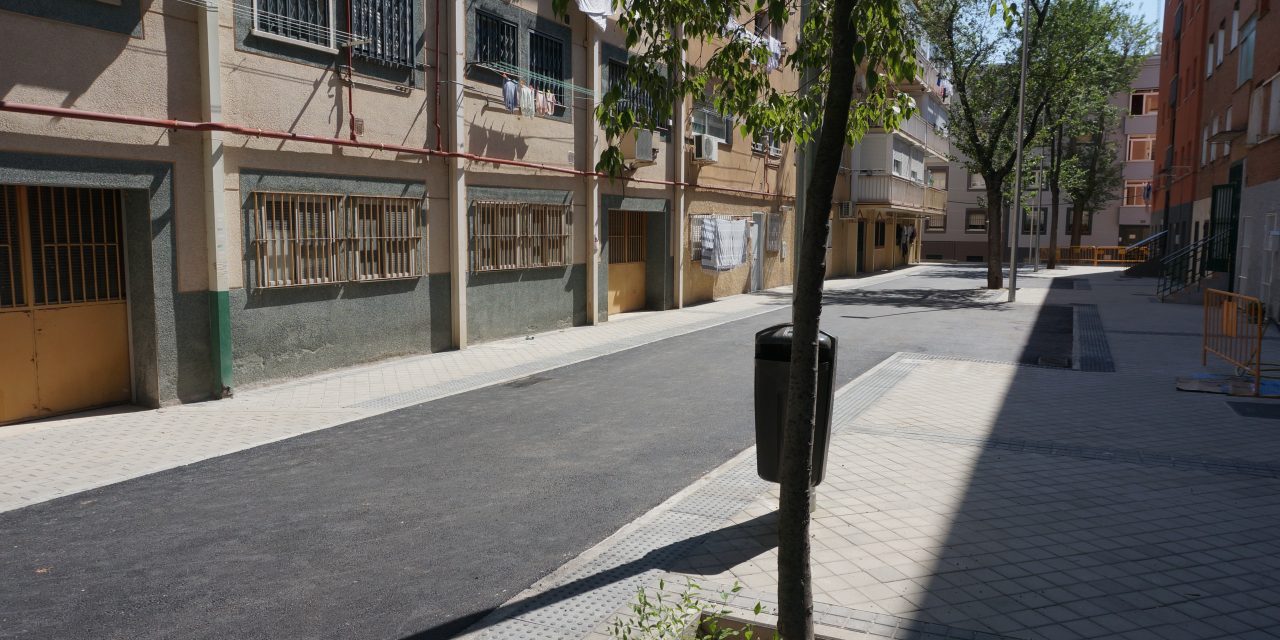 Obras en la calle Gomeznarro