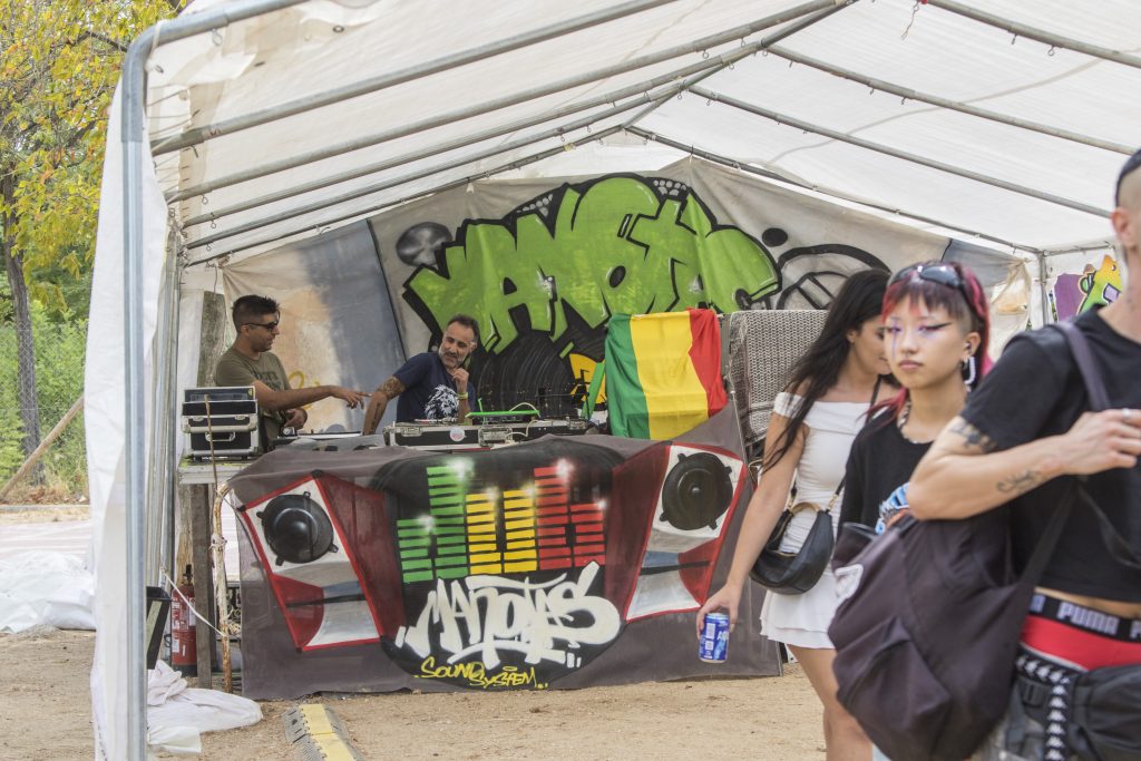 XIX Manotas Dub Barrio