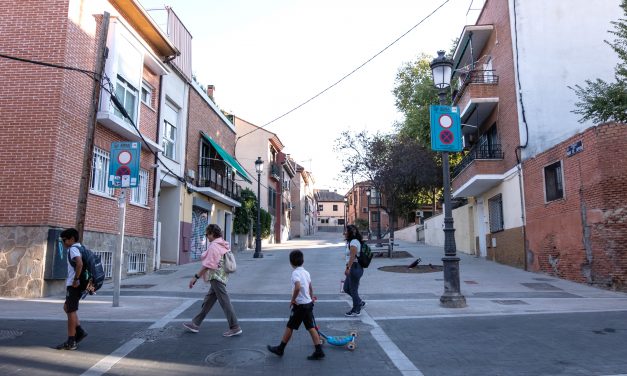 Algunas calles del pueblo de Hortaleza vuelven a ser peatonales