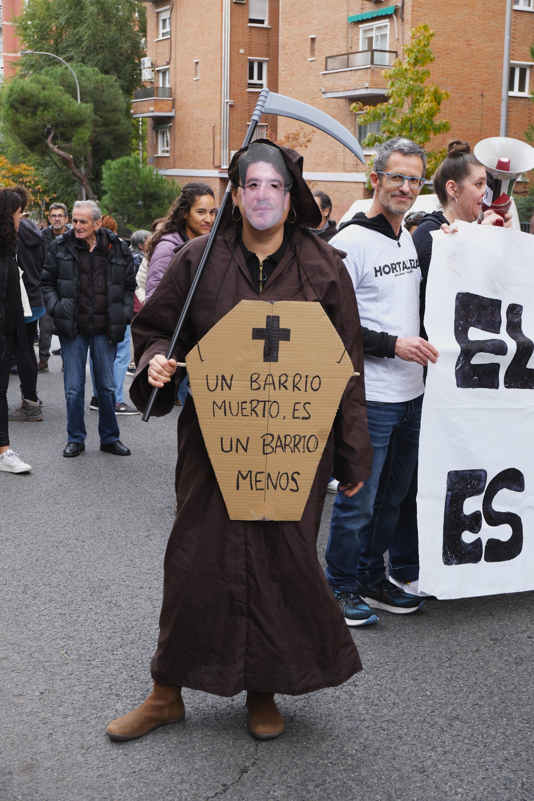 Las asociaciones de Hortaleza vuelven a la calle contra las "multas y presiones" de David Pérez 6 DSF1869 scaled