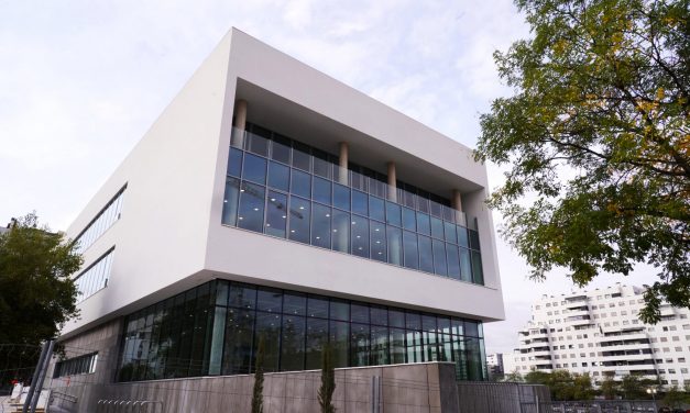 La biblioteca de Valdebebas no tiene fecha