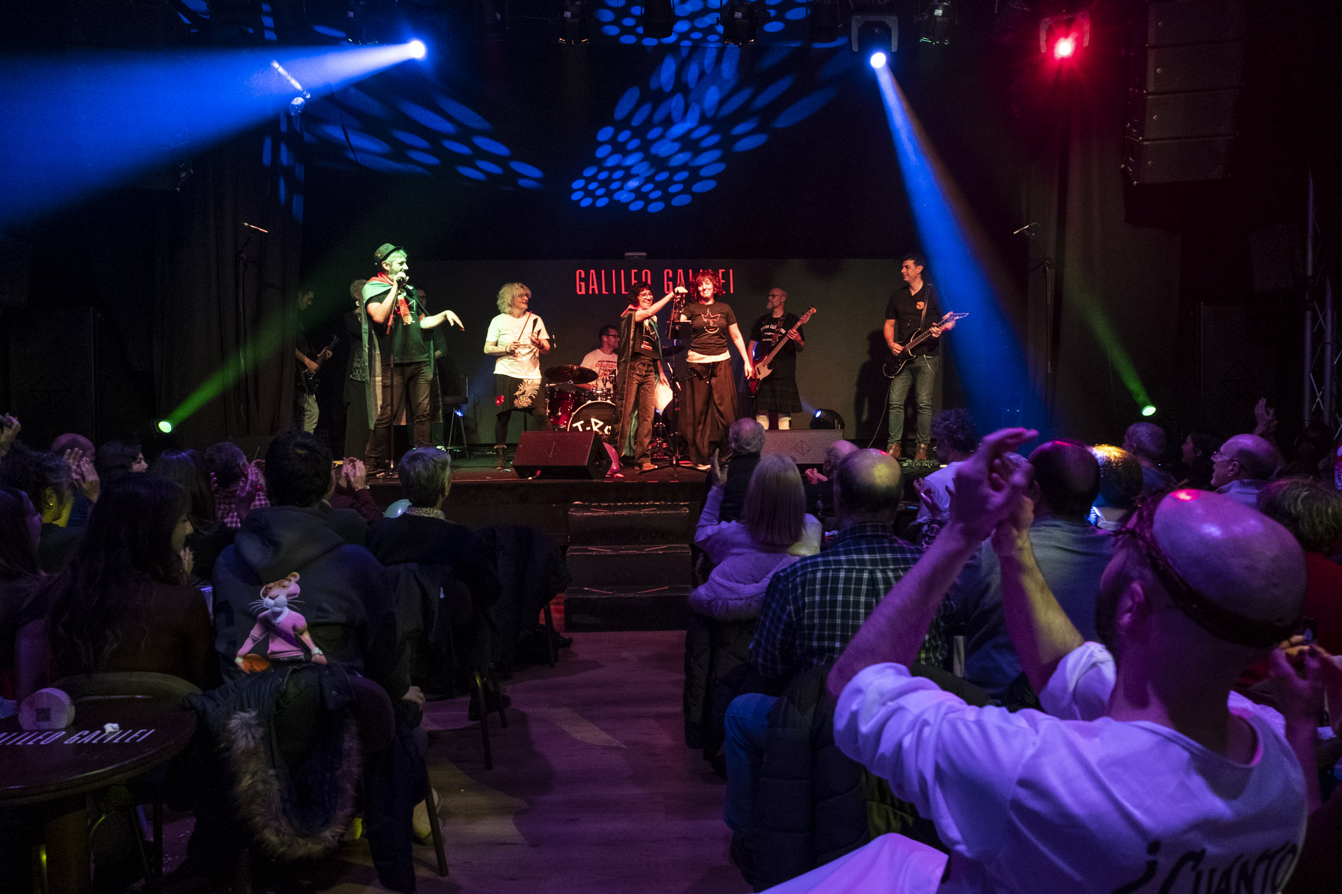 La gran fiesta que calienta la Cabalgata de Hortaleza 46 DSF9808