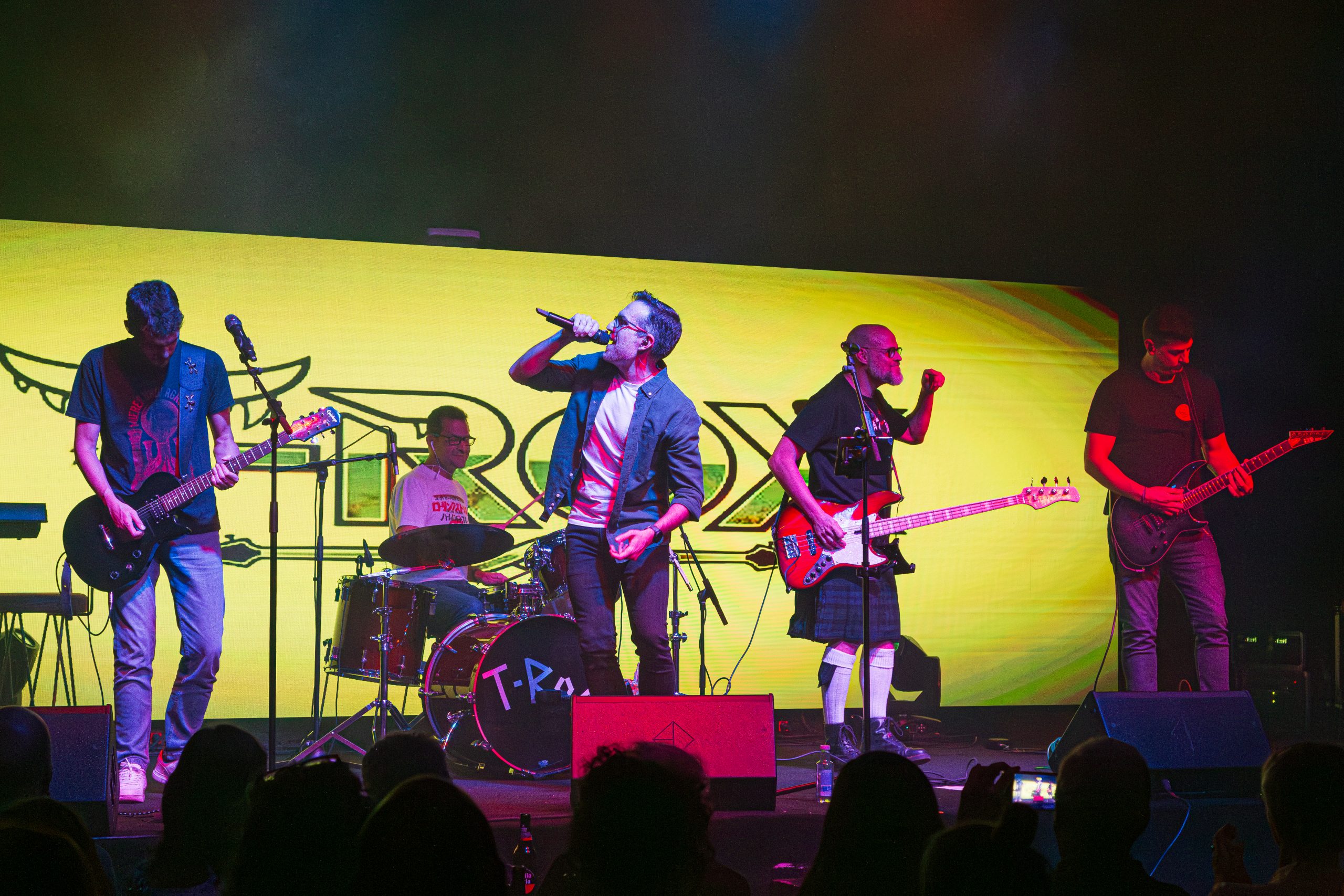 La gran fiesta que calienta la Cabalgata de Hortaleza 38 IMG 4124 2 scaled