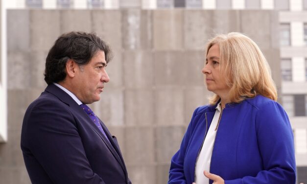 David Pérez prohíbe un acto vecinal por «partidista» el mismo día que autoriza un evento del PP