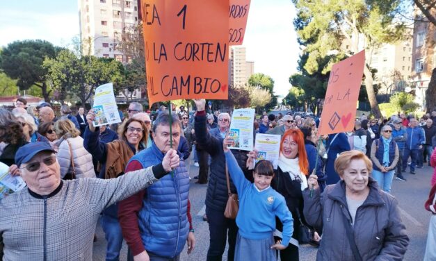 Sanchinarro y Virgen del Cortijo se movilizan contra el posible recorte de la Línea 1 de Metro