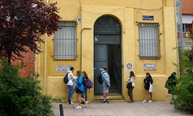 El Olivar impulsa derechos por la regularización