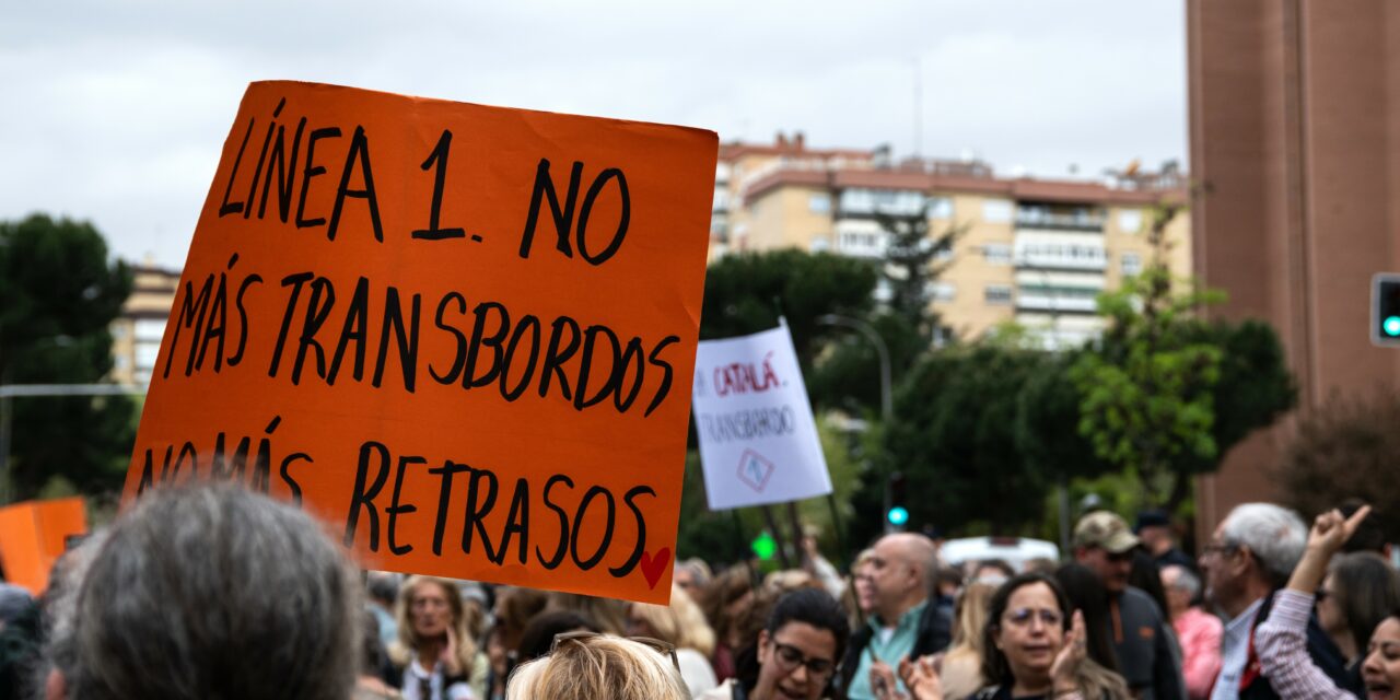 La línea editorial y otras