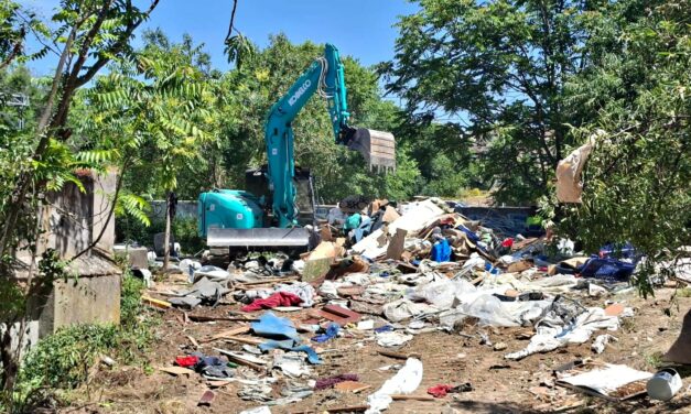 El Ayuntamiento vuelve a derribar las chabolas de Huerta de Mena