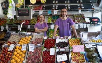 Frutas Los Gallegos, 40 años llenando de sabor el barrio