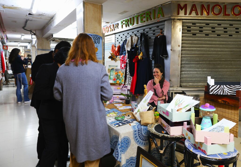 Mercadillo de productos artesanales de octubre en el Mercado de Nápoles 3 DSF2247